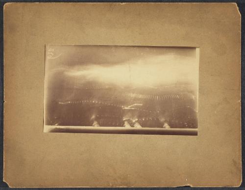 Chronophotographic study of an unmounted horse: successive images of signs corresponding to the movements of a lateral biped (No. 129)