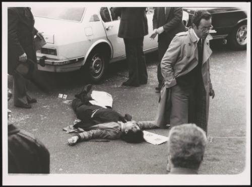 The corpse of Raffalele Iozzino, Public Security guard, in front of the car from Aldo Moro was kidnapped by the Red Brigade, 03.16.1978