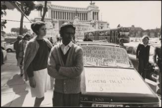 Protest car in Piazza Venezia
