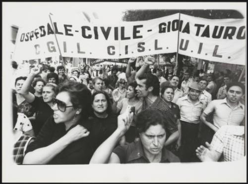 Trade unions from the ports in Gioia Tauro marching during an Anti Mafia protest