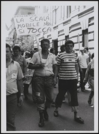 General Strike 1982. Workers from the Donoratico region at a demonstration highlighting the impossibility of upward mobility