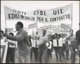 Construction workers demonstrating for contracts and unions in Rome