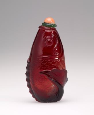 Snuff Bottle, with carved fan-tailed carp