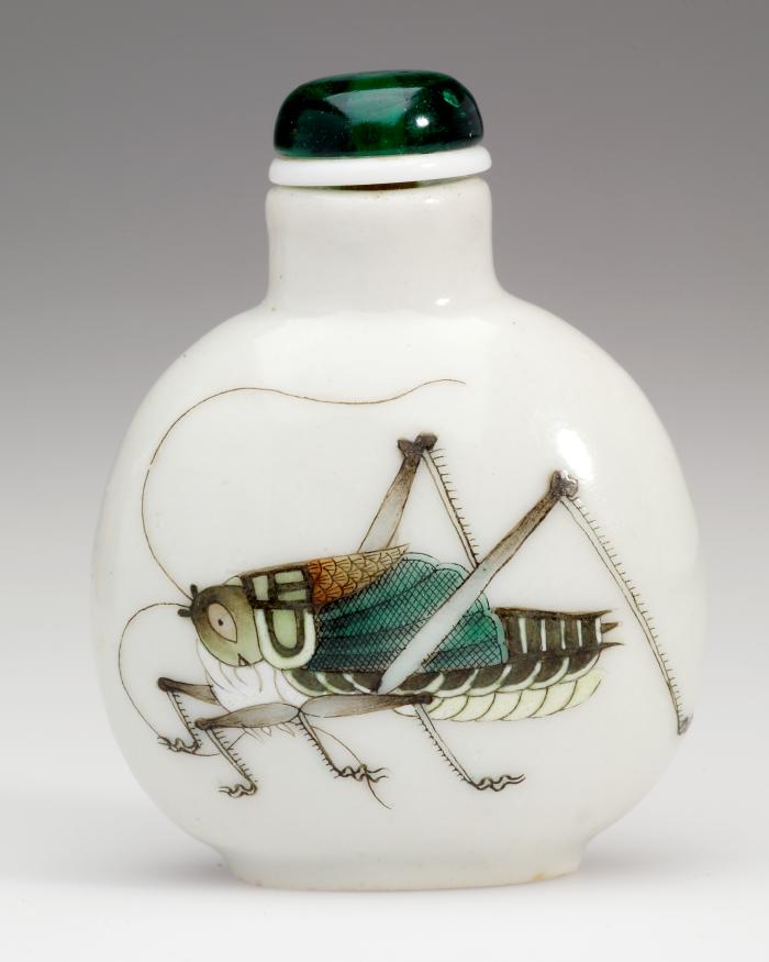 Snuff Bottle, with enamelled cricket