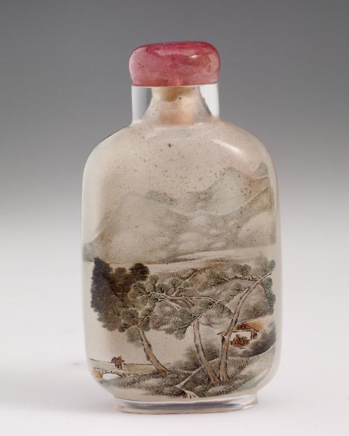 Glass painted snuff bottle