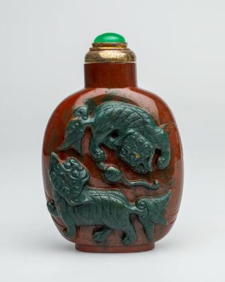 Jasper snuff bottle with two dogs playing
