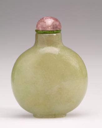 Snuff bottle in jade of mottled light green colour