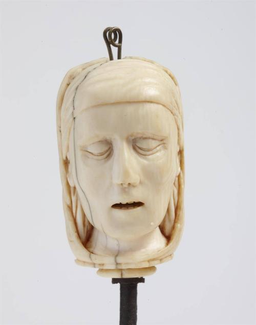 Rosary Pendant: Death Mask and Skull