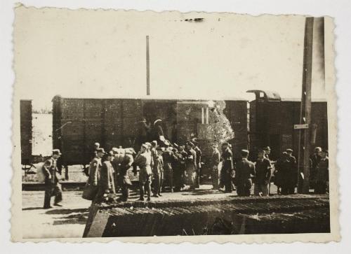 Boarding deportation train at Radogoszcz Station