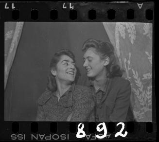 Portrait of Stefania Schoenberg and an unidentified woman