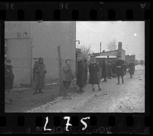 Ghetto residents held for deportation