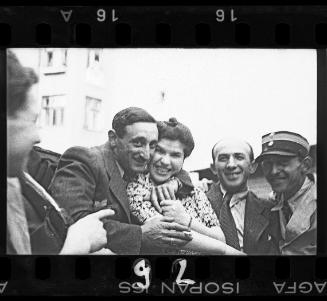 A  Lodz couple on a carriage ride