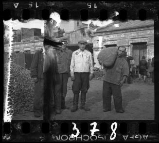 Delivery of potatoes to the ghetto