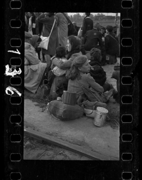 Residents waiting for deportation