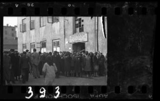Ghetto residents seeking work at an employment office