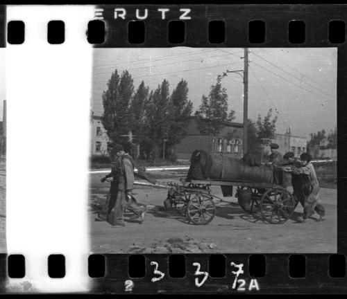 Fecal workers in the ghetto