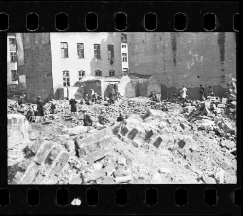 Residents standing in the synagogue on Wolborska Street, destroyed by the Germans in 1939