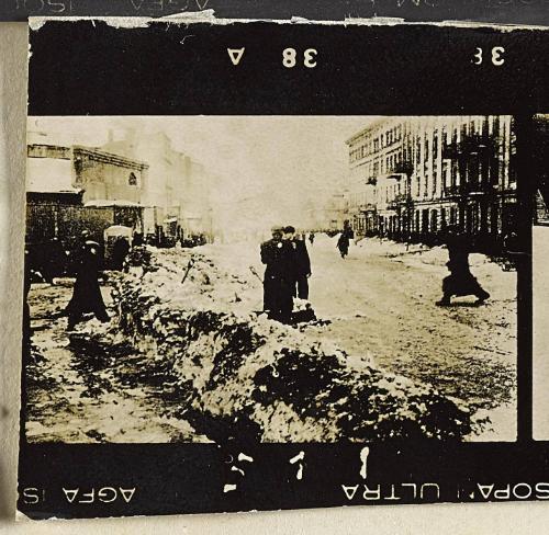 Contact Print #511 from page #17 in Lodz Ghetto Contact Album