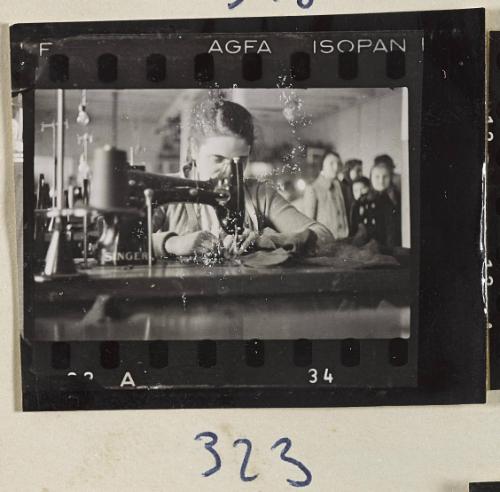 Contact Print #323 from page #9 in Lodz Ghetto Contact Album