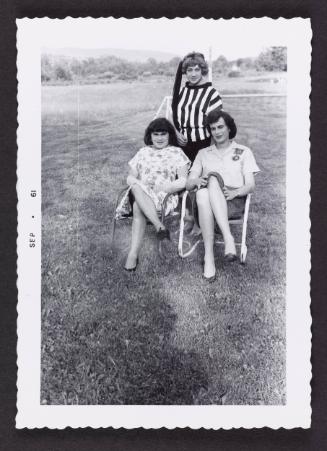 [Audrey, Gail, and Carlene on the lawn, Chevalier d’Éon, Hunter, NY]
