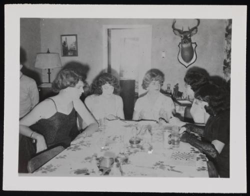 [Carlene, Susanna, Gail, Edith, and Audrey playing Scrabble, Chevalier d'Eon, Hunter, NY]
