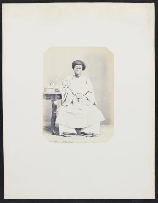 Ambassade Cochinchinoise à Paris. 158. Hiêp (28 ans) Domestique en tailleur. Frontal