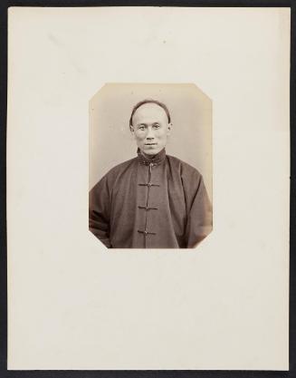 298. Chang-fao-fan (37 ans) Soldat Tartare de la bannière bordée de blanc, Ambassade chinoise à Paris, frontal