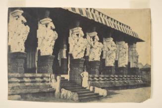 Secunder Malay. Munduppum, in Front of the (Therooparungoonrum) Pagoda